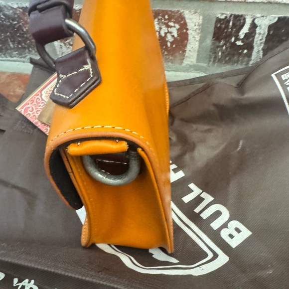 Stylish Tan and Brown Leather Satchel🤎neutral,very versatile,comes w/duster bag🌎 - Picture 13 of 16